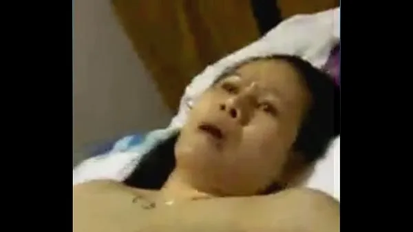 horny thai milf with huge boobs masturbing p3 पावर ट्यूब दिखाएँ