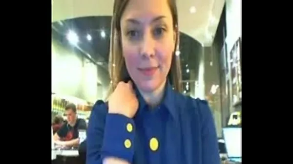 Webcam-Mädchen in der Öffentlichkeit zu blinkenPower Tube anzeigen