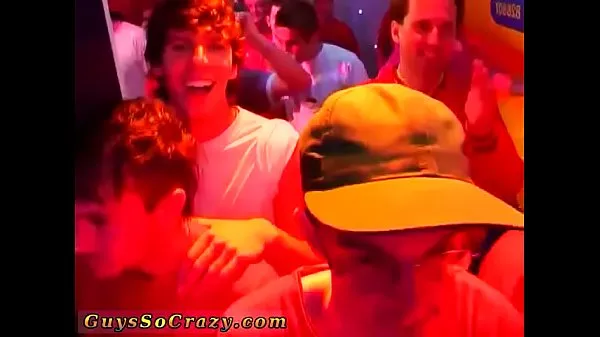 عرض Emo cum party gay and group of mexicans guys having sex shower It's أنبوب الطاقة