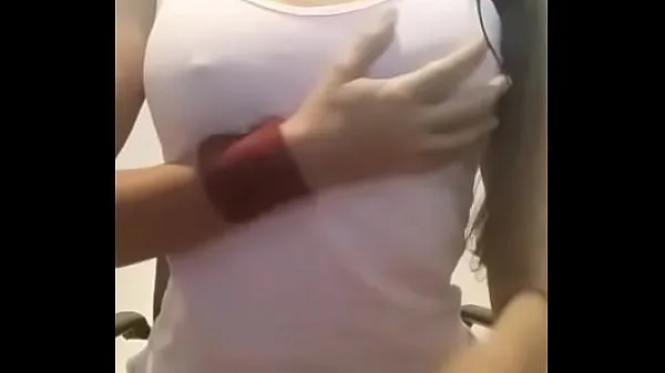 Mostrar Chica perfecta muestra tus tetas y tu coño !! Demasiado caliente presumiendotubo de alimentación