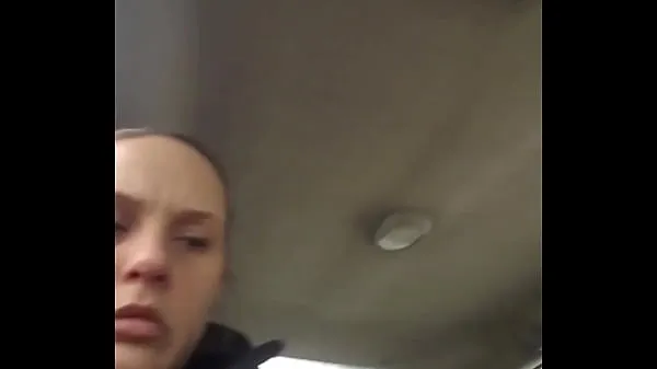 Visa Hot gf pleases herself in the car kraftrör