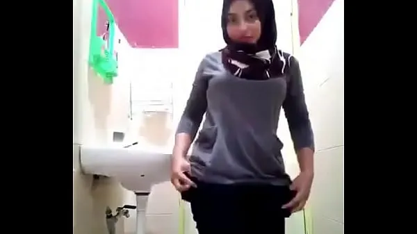 Pokaż hijab girl lampę zasilającą