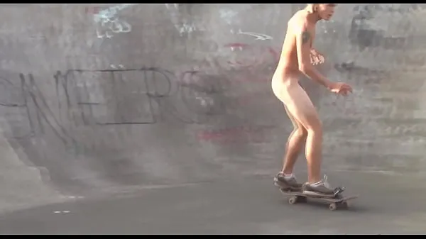 naked skater 파워 튜브 표시