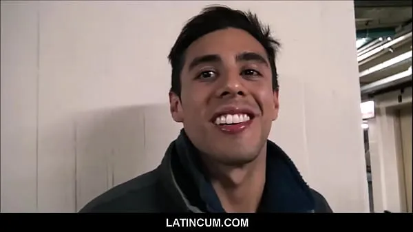 Mostrar Derecho Español Latino Jock POV Fuck de Horny Guy Gay haciendo películas por dinerotubo de alimentación