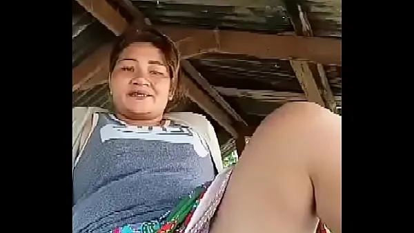 Vis Thai aunty flashing outdoor strømrør