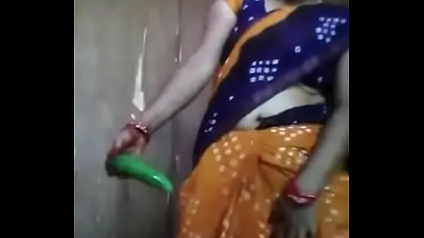 Pokaż Desi aunty fuck with cucumber lampę zasilającą