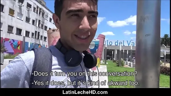 Показать Натуральный девственник-латиноамериканец с подтяжками в любительском видео трахнул твинка-гея за деньги в видео от первого лицасиловую лампу