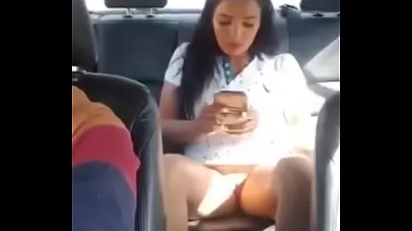 Mostrar Paga con sexo anal el Uber para su casa después de provocar al conductor hermosa golfa mexicana sexo completo y video analtubo de alimentación