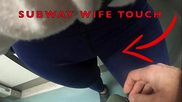 Pokaż My Wife Let Older Unknown Man to Touch her Pussy Lips Over her Spandex Leggings in Subway lampę zasilającą
