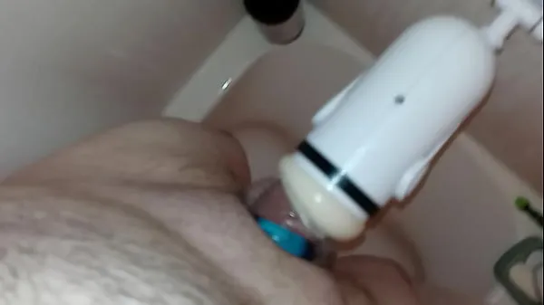 عرض Dan Solo Fucking Toy in shower أنبوب الطاقة