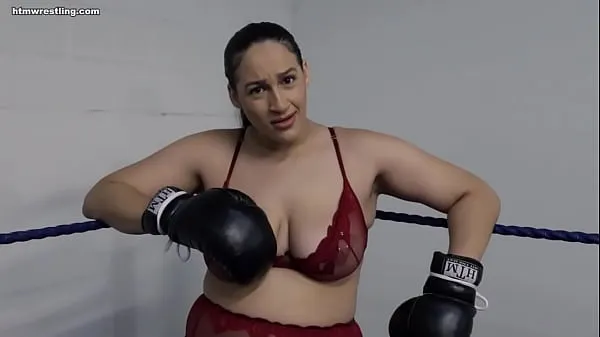 Vis Curvy BBW Boxing in Lingerie strømrør