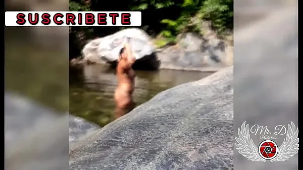 On a sexual walk by the river, I masturbate in full view of everyone 파워 튜브 표시