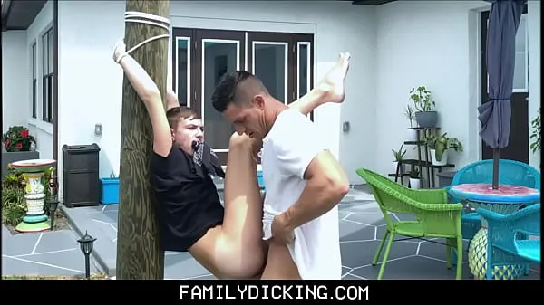 显示Twink Nephew Johnny Hunter Tied To Tree Fucked By Muscle Hunk Uncle功率管