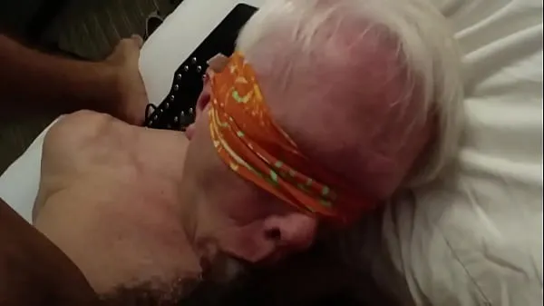 Vis Horny Old Amputee Grandpa Gets Blindfolded With Rough Mouth Fucking - Part 2 strømrør