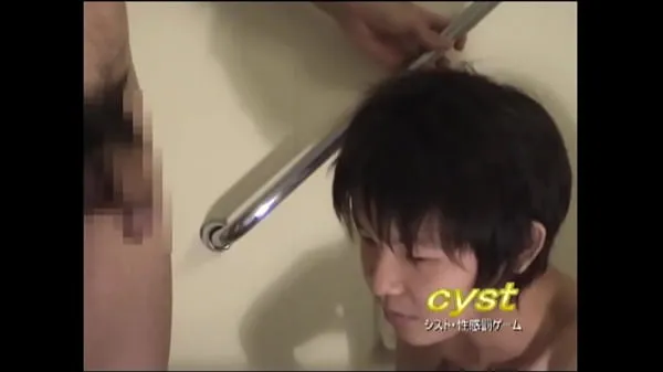 Show 18-year-old Shota's masturbation ejaculation. Even after he cums, he is tormented in his sensitive area, and his lips are smeared with his own cum power Tube
