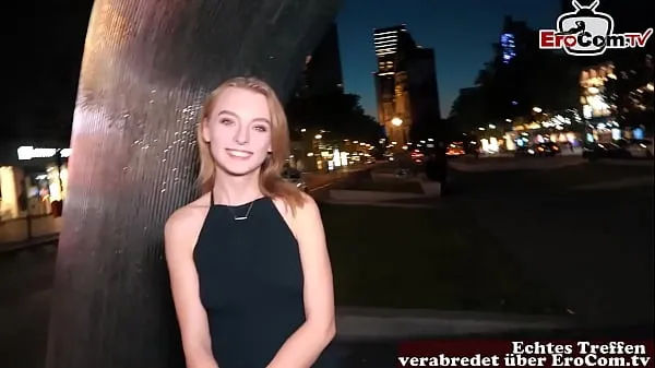 Εμφάνιση Cute german blonde Teen with small tits at a real Fuckdate power Tube