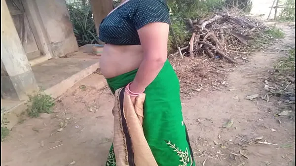 Prikaži Bhabhi in green sari fucks under tree in the field XXX Bhabhi Sex Power Tube