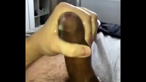 Tunjukkan uncut dark skin dick cumming Tiub kuasa