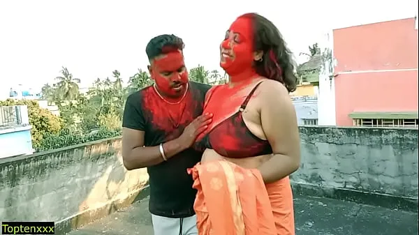 Mostrar O menino gordo Tamil felizmente fodeu dois bhabhi quentes juntos no dia do feriado! Último sexo viral em hindi tubo de potência