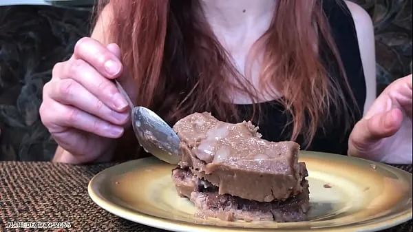 Visa Cum Cake ;) Caden Jerks Off onto a Slice and Aimee Eats It kraftrör