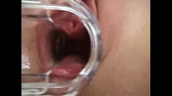 Vis Avy Open Pussy with Speculum strømrør